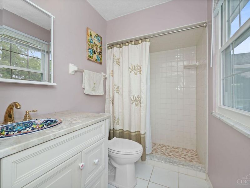 10370 KINGSPORT Drive, Evendale, OH 45241 Photo 28