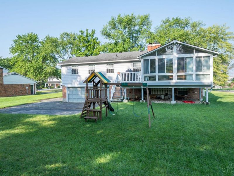 10370 KINGSPORT Drive, Evendale, OH 45241 Photo 33