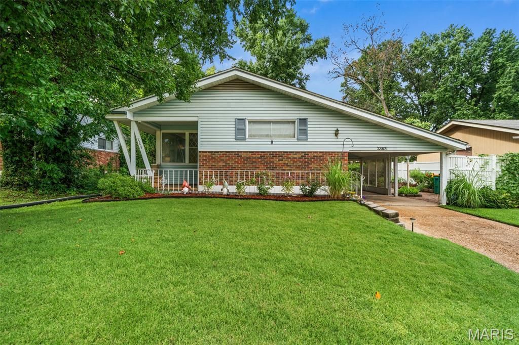 2353 Berwyn Drive , Moline Acres, MO 63136 Main Photo
