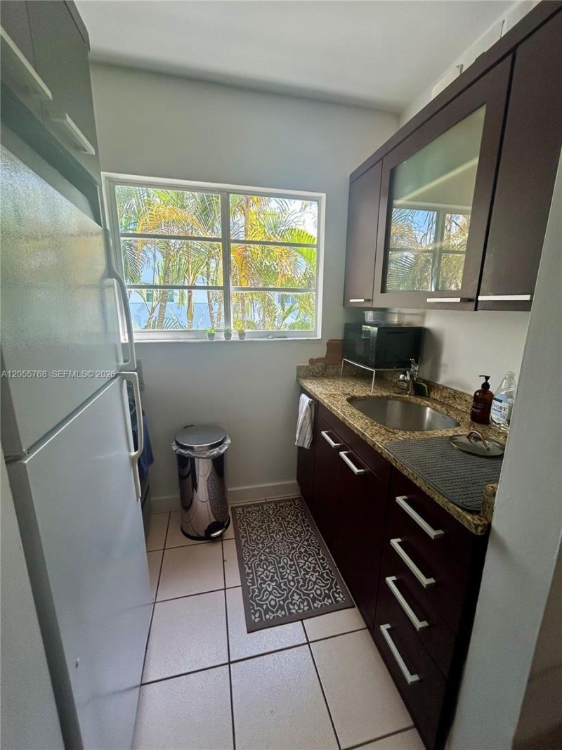 345 Collins Ave, Unit 4, Miami Beach, FL 33139 Photo