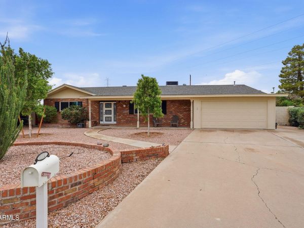 1348 E ENROSE Circle, Mesa, AZ 85203