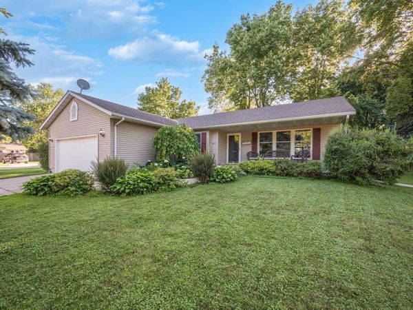 684 Shoreacres Drive , Fairmont, MN 56031