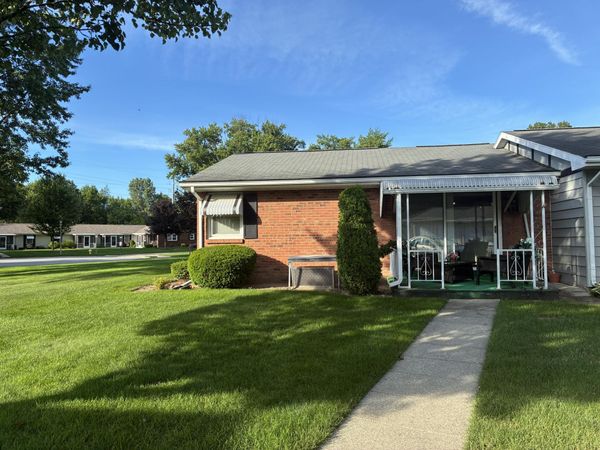 896 Andover Court SE, Kentwood, MI 49508