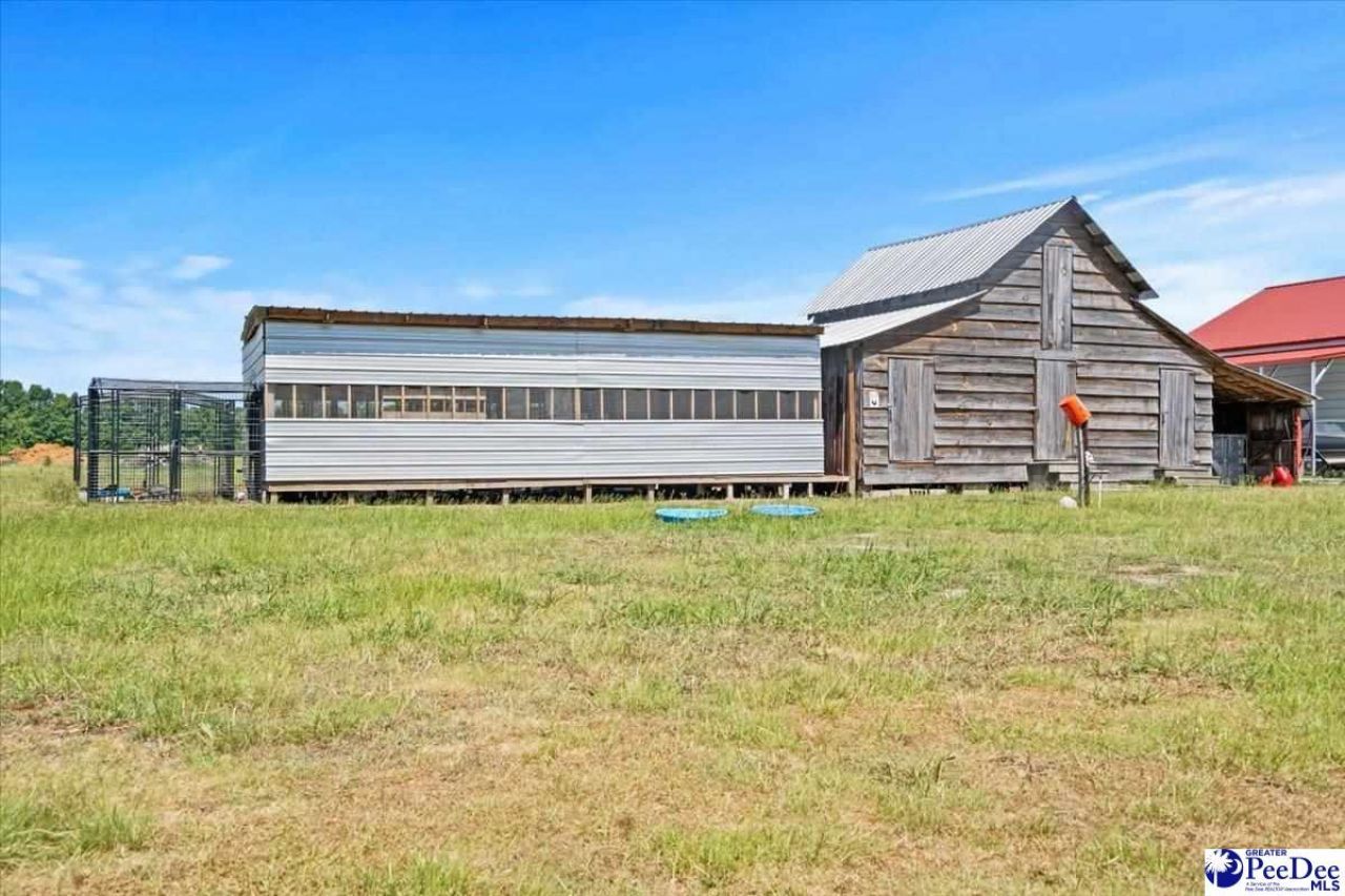721 E Lydia Hwy Photo 32