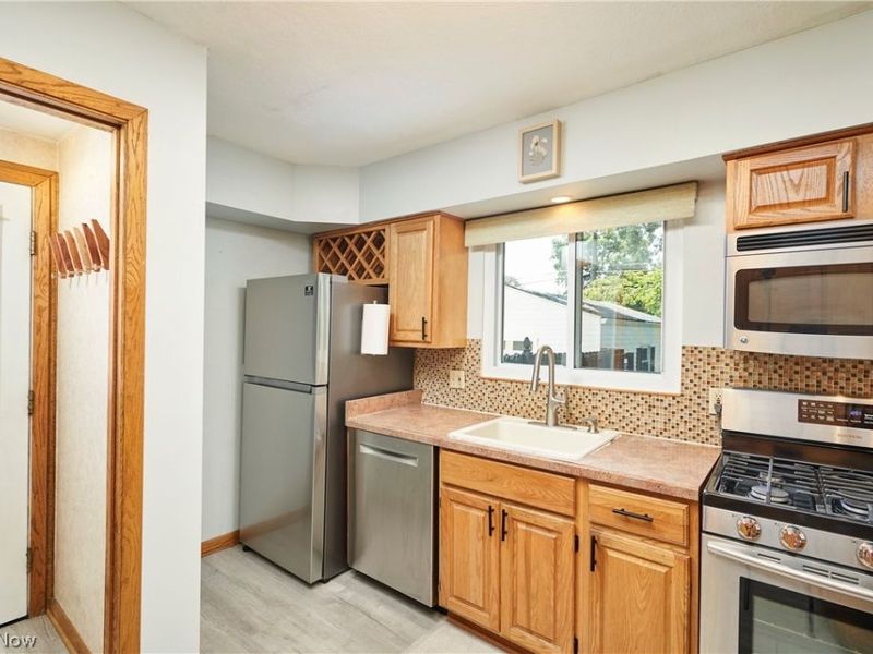 124 Filmore Avenue, Cuyahoga Falls, OH 44221 Photo 7