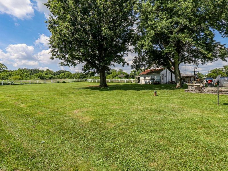 2393 Gephart Road, Hamilton, OH 45011 Photo 3
