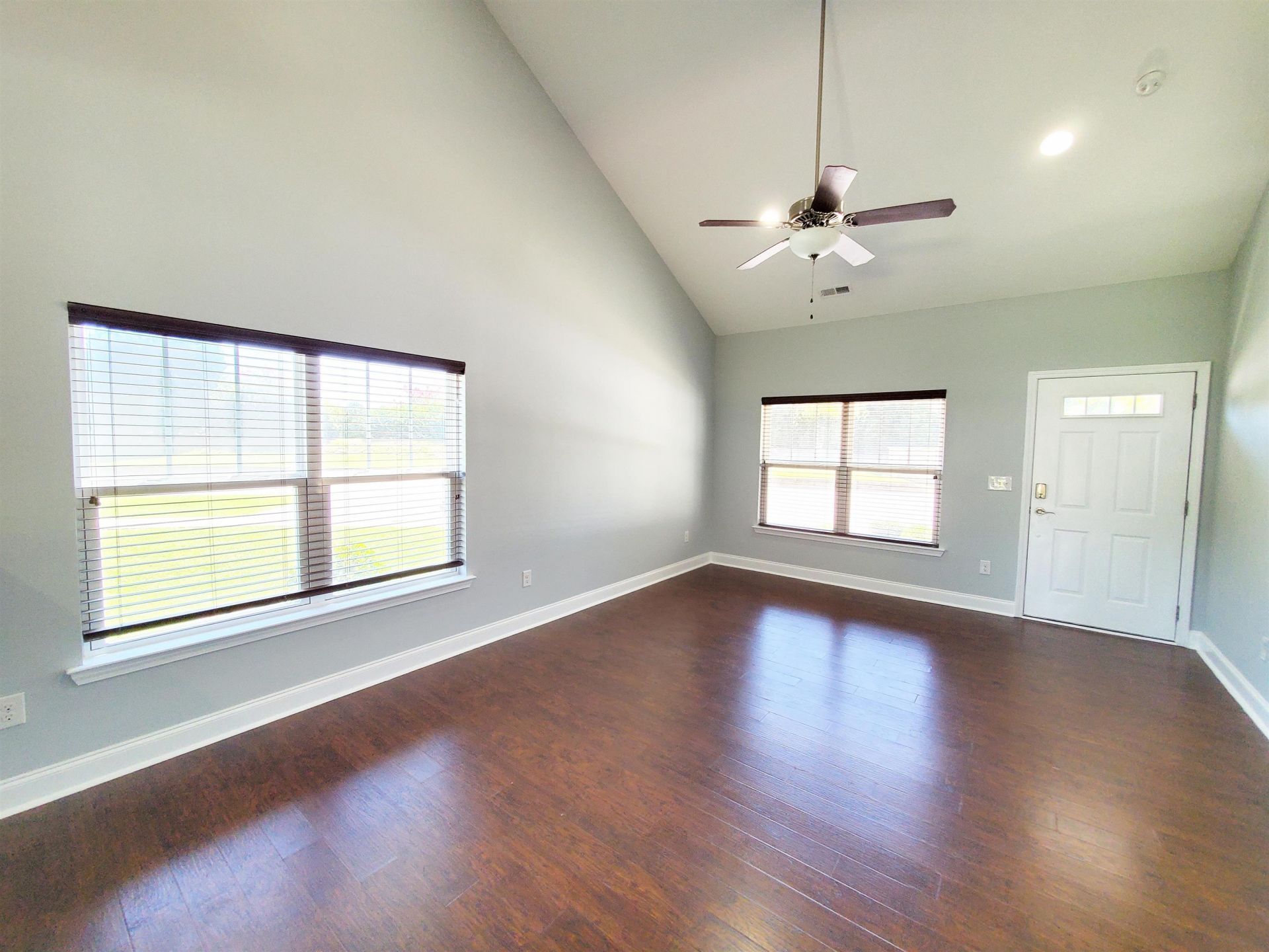 1017 Dinger Dr.  Photo 10