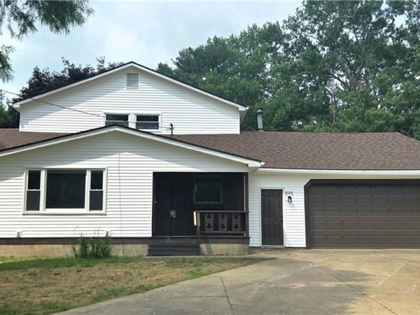 3125 Trump Avenue SE, Canton, OH 44707