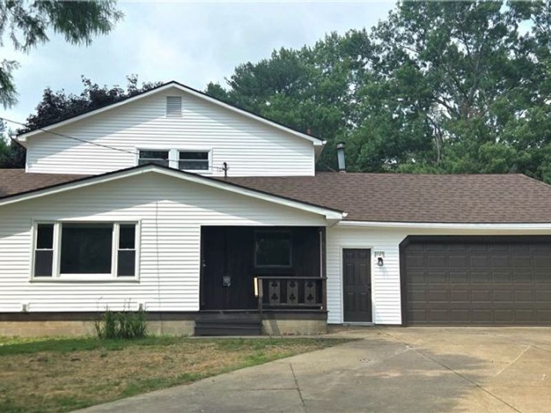 3125 Trump Avenue SE, Canton, OH 44707 Photo 1