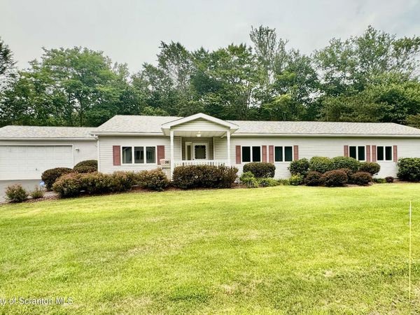 56 Linda Lane , Carbondale, PA 18407