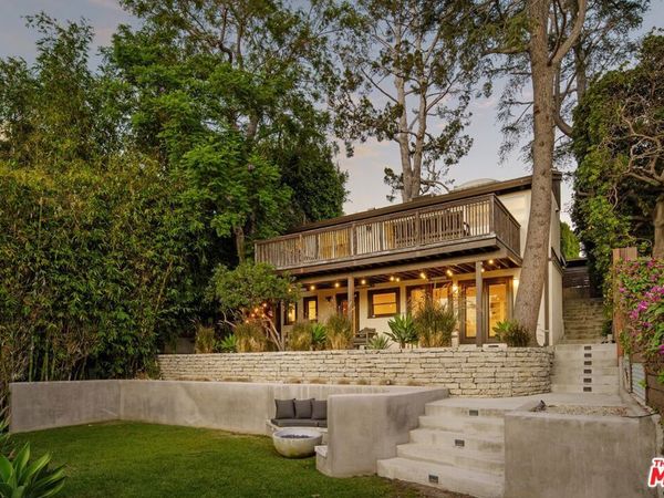 937 Lucile Avenue, Los Angeles, CA 90026