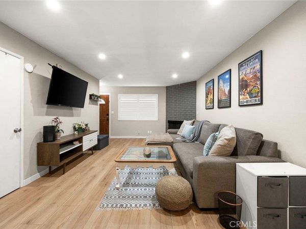 2452 Chelsea Place , Unit M, Santa Monica, CA 90404