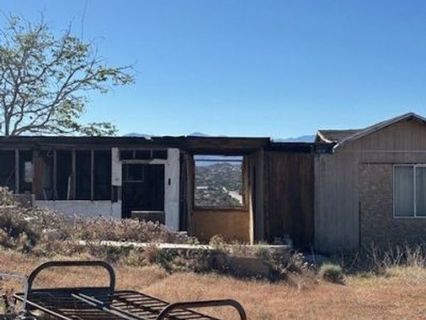 5437 Davis Way , Yucca Valley, CA 92284