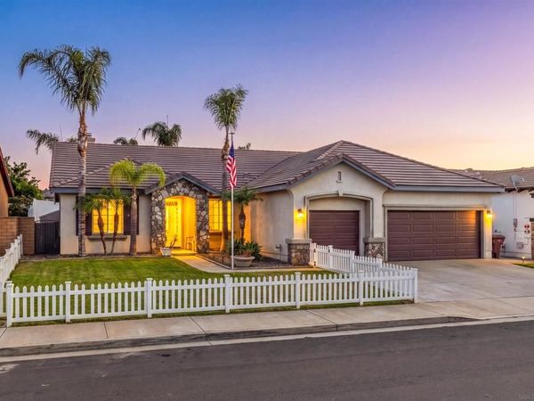 1166 Brookmeade Cir , Beaumont, CA 92223