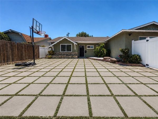 6624 Gross Avenue , Los Angeles, CA 91307