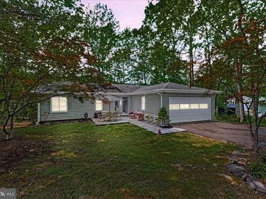 137 EAGLE COURT , LOCUST GROVE, VA 22508