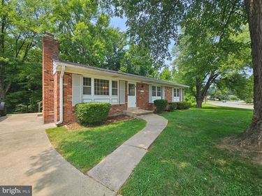 5683 RAVENEL LANE , SPRINGFIELD, VA 22151