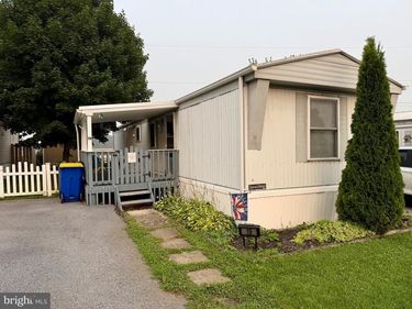 19 SUNFLOWER DRIVE , EPHRATA, PA 17522
