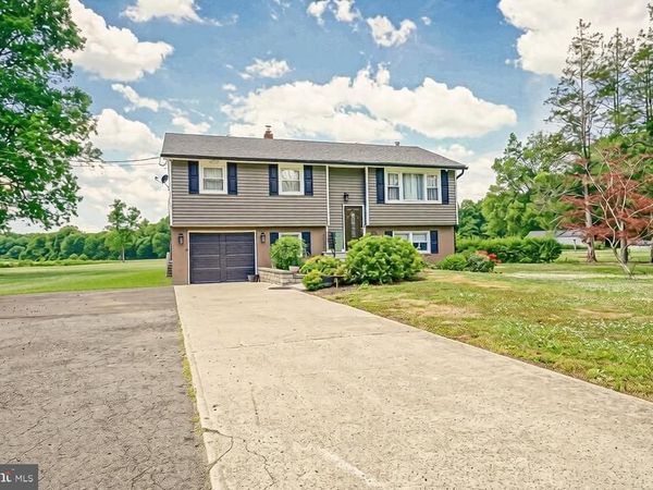 1024 OXMEAD , EASTAMPTON, NJ 08060