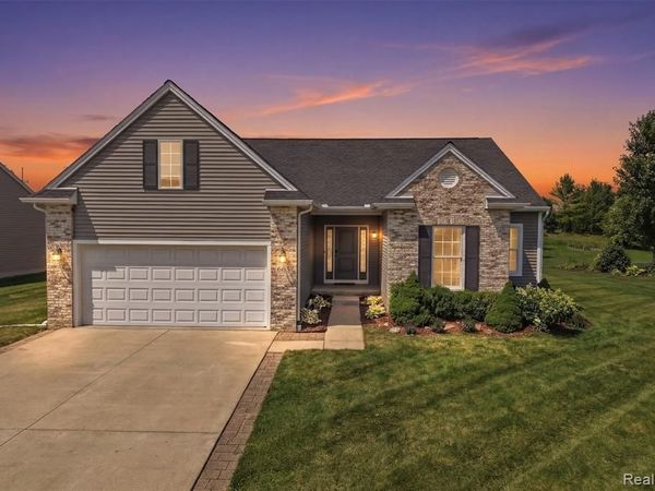 665 Marblewood Lane, Pittsfield Twp, MI 48176