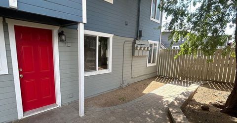 695 Denslowe Drive, Unit B, Reno, NV 89502 Photo