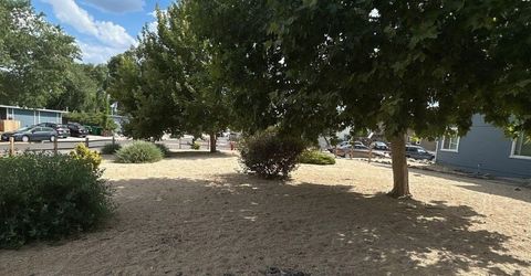 695 Denslowe Drive, Unit B, Reno, NV 89502 Photo
