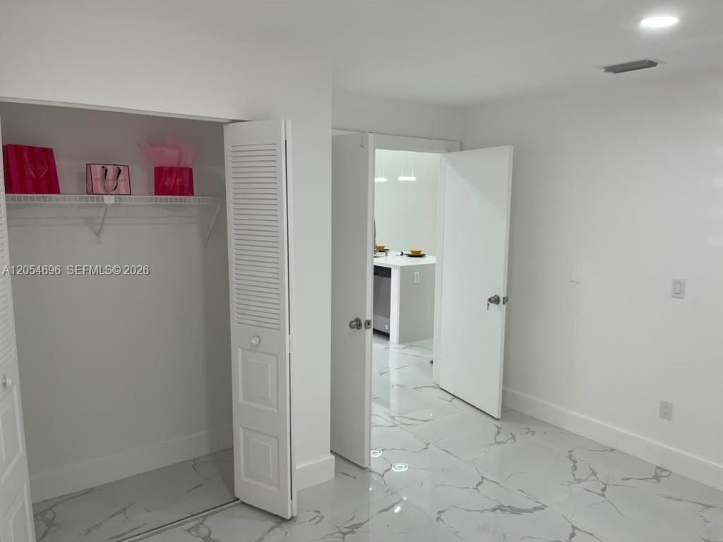 400 Club Cir, Unit 202, Boca Raton, FL 33487 Photo