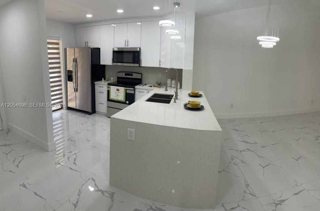 400 Club Cir, Unit 202, Boca Raton, FL 33487 Photo