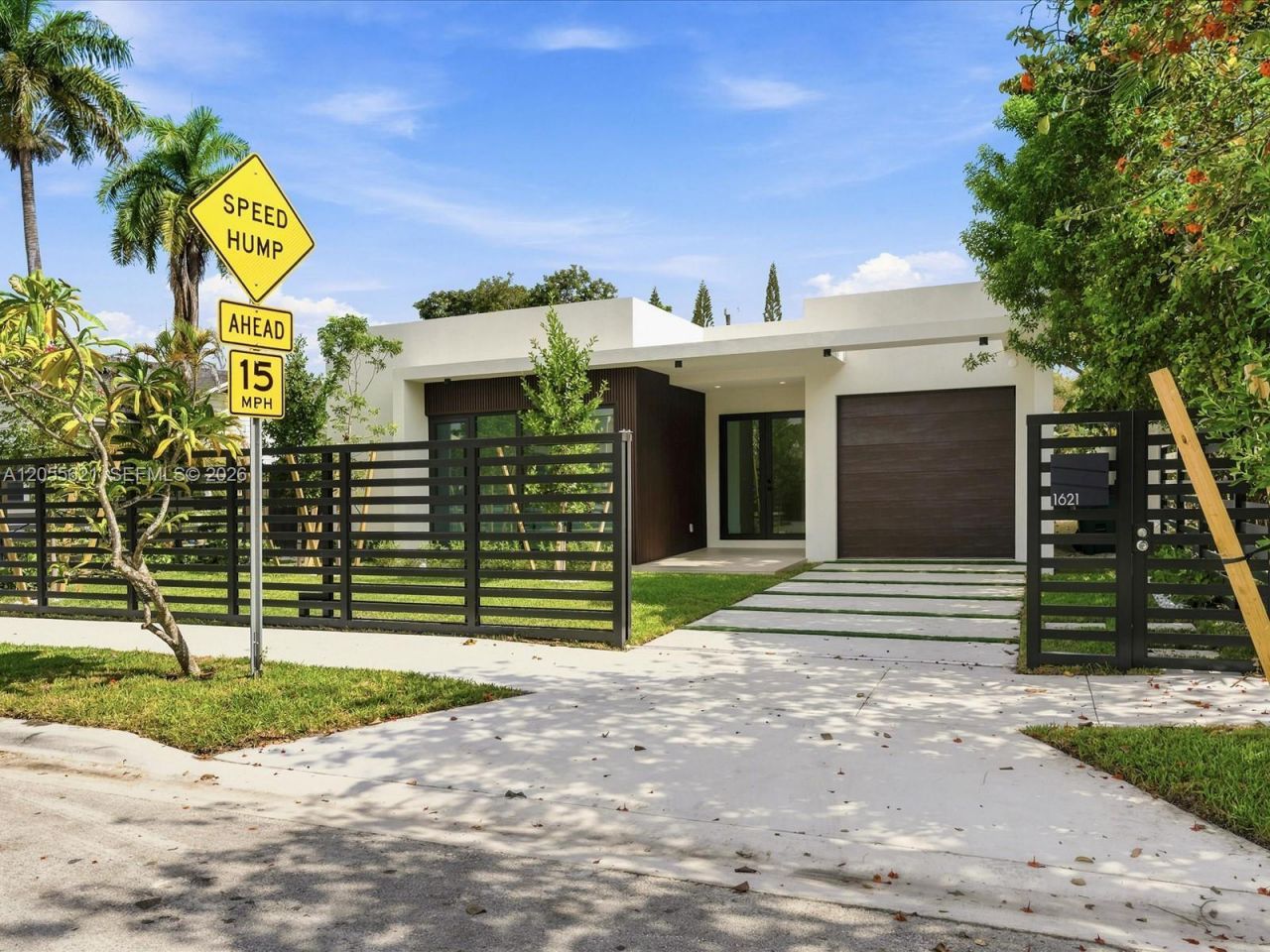 1621 SW 11th Ter, Miami, FL 33135 Photo