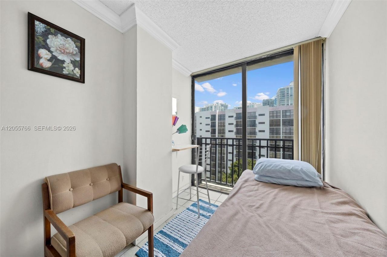 16919 N Bay Rd , Unit 821, Sunny Isles Beach, FL 33160 Photo