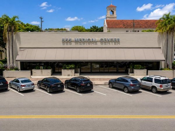 555 Biltmore Way , Unit 205, Coral Gables, FL 33134