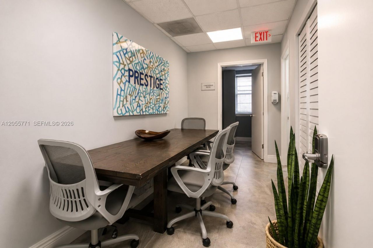 555 Biltmore Way, Unit 205, Coral Gables, FL 33134 Photo