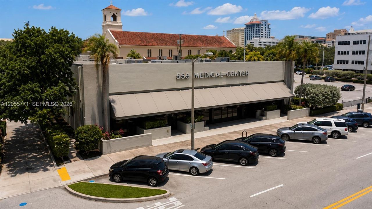 555 Biltmore Way, Unit 205, Coral Gables, FL 33134 Photo