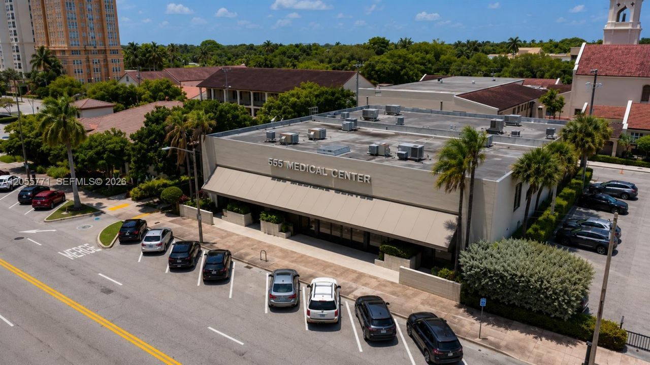 555 Biltmore Way, Unit 205, Coral Gables, FL 33134 Photo