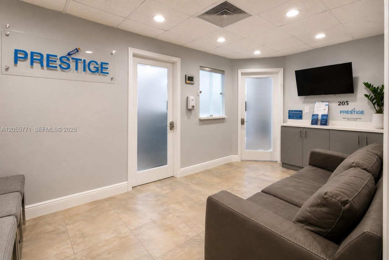 555 Biltmore Way, Unit 205, Coral Gables, FL 33134 Photo