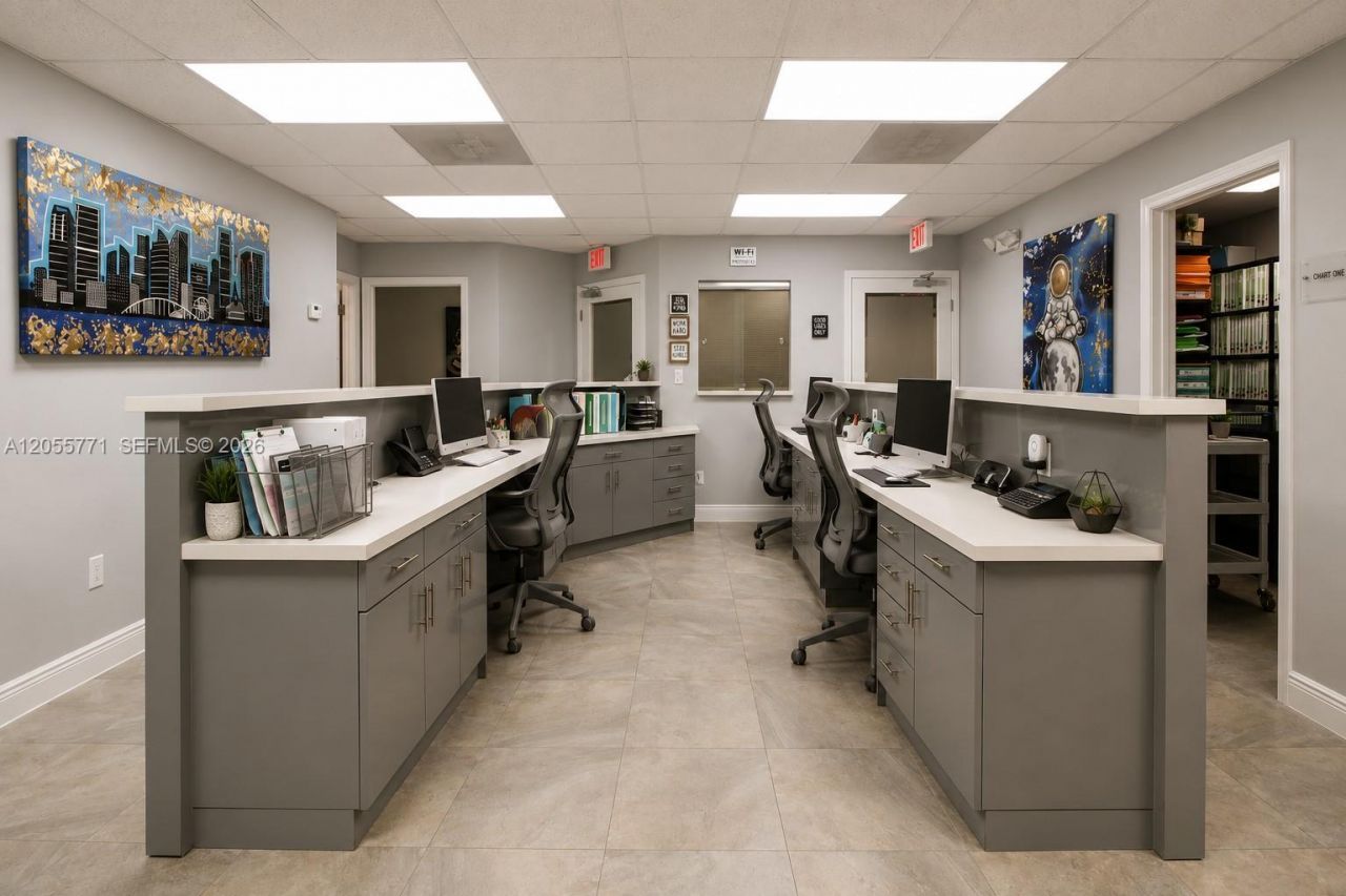 555 Biltmore Way, Unit 205, Coral Gables, FL 33134 Photo