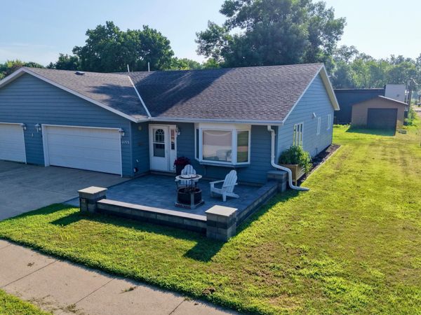 1153 5th Avenue, Windom, MN 56101