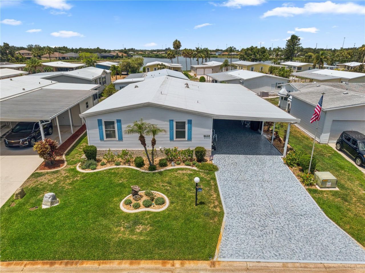 8433 Regal Way, Palmetto, FL 34221 Photo