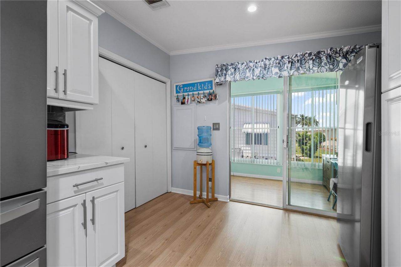 8433 Regal Way, Palmetto, FL 34221 Photo
