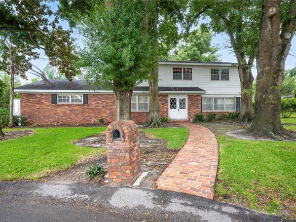 923 WOODMONT LANE , LAKELAND, FL 33813