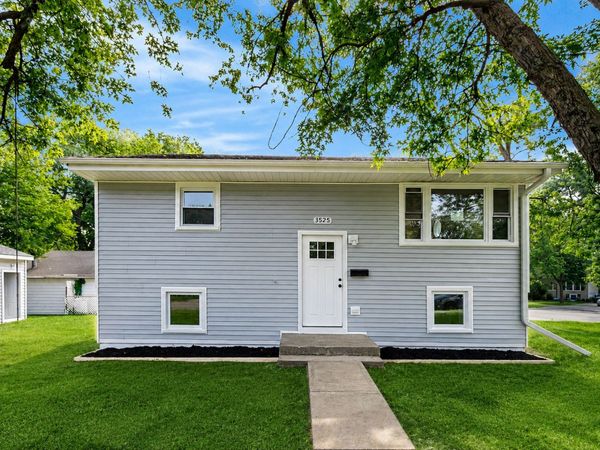 3525 John Street , Steger, IL 60475