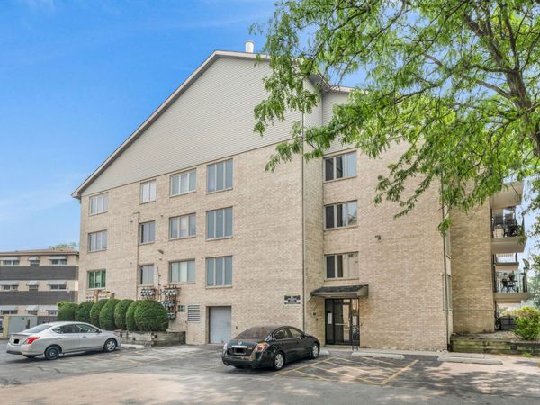 4530 W 93rd Street , Unit 2D, Oak Lawn, IL 60453