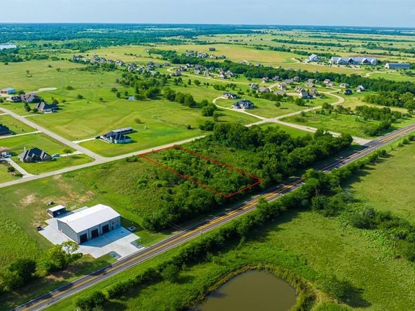 1132 Tawakoni Road , Wills Point, TX 75169