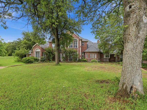 351 Cattlebaron Parc Drive, Fort Worth, TX 76108