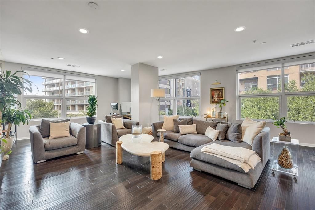 2323 N Houston Street, Unit 202, Dallas, TX 75219 Main Photo
