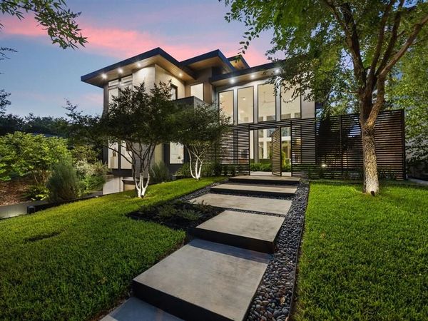 423 W Colorado Boulevard, Dallas, TX 75208