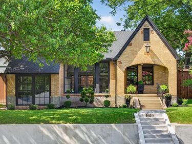 1010 Valencia Street, Dallas, TX 75223