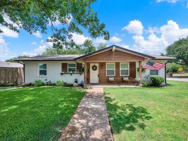 745 Pinehurst Drive, Richardson, TX 75080