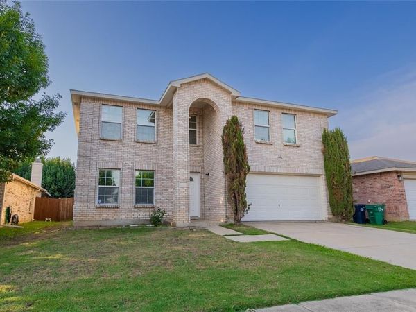 5718 Green Ivy Road, Denton, TX 76210