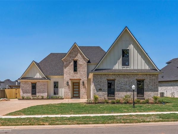 222 Conti Way, Bossier City, LA 71111